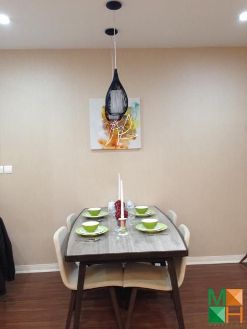 thi-cong-giay-dan-tuong-can-ho-mau-imperia-garden (35)